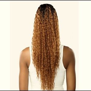 LuluPony curly ponytail in colour T2/27 not used